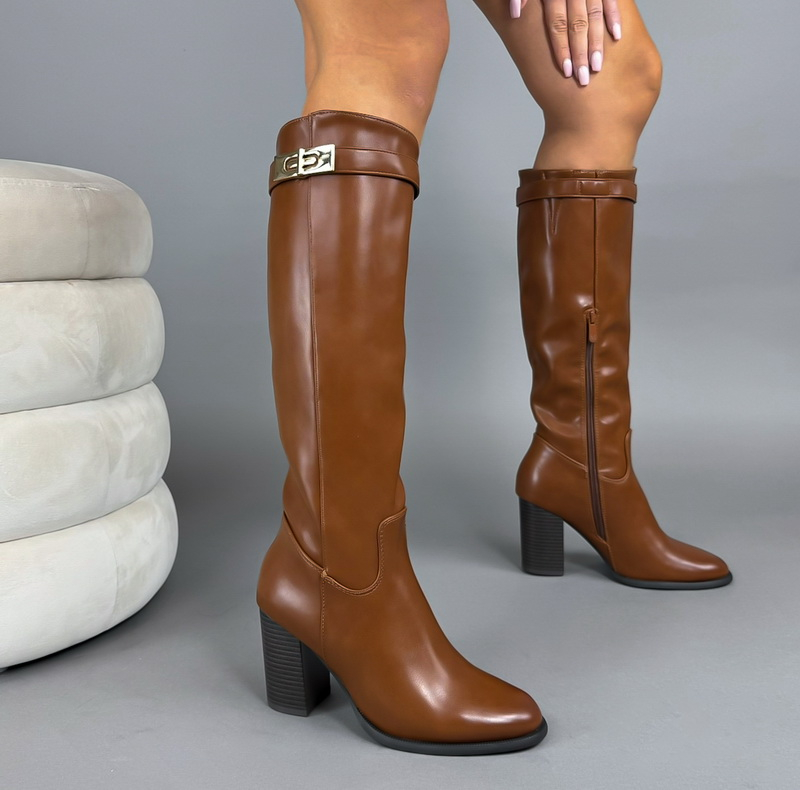 Hnědé vysoké kozačky