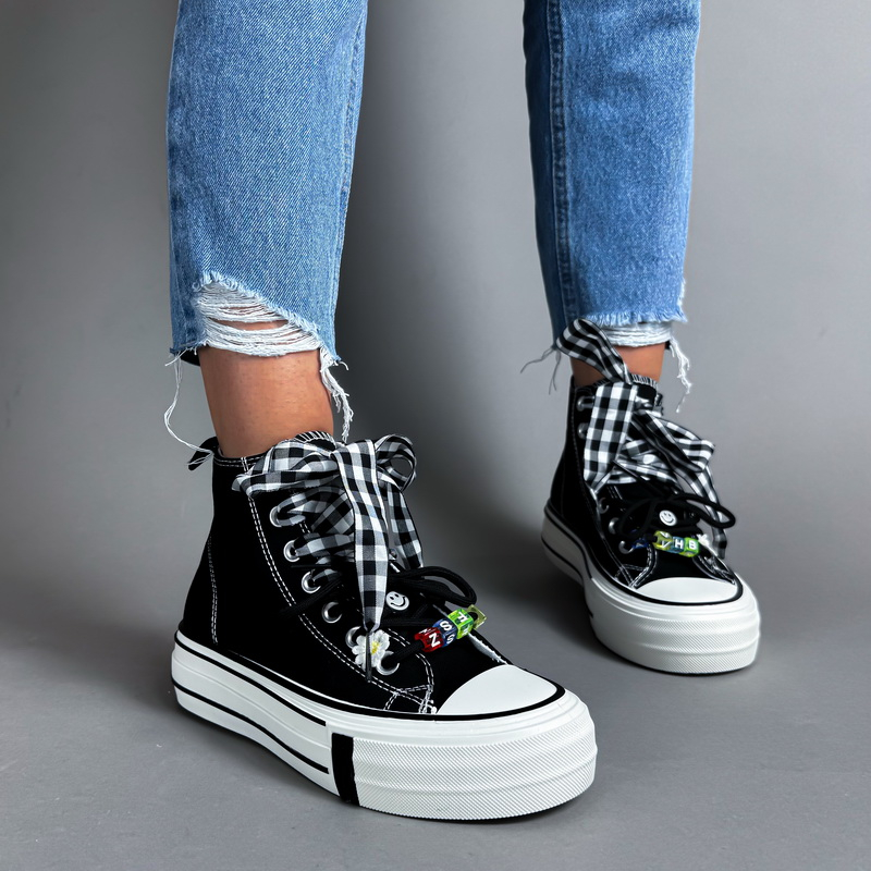 Čierne členkové tenisky