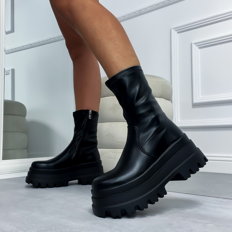 Černé polokozačky