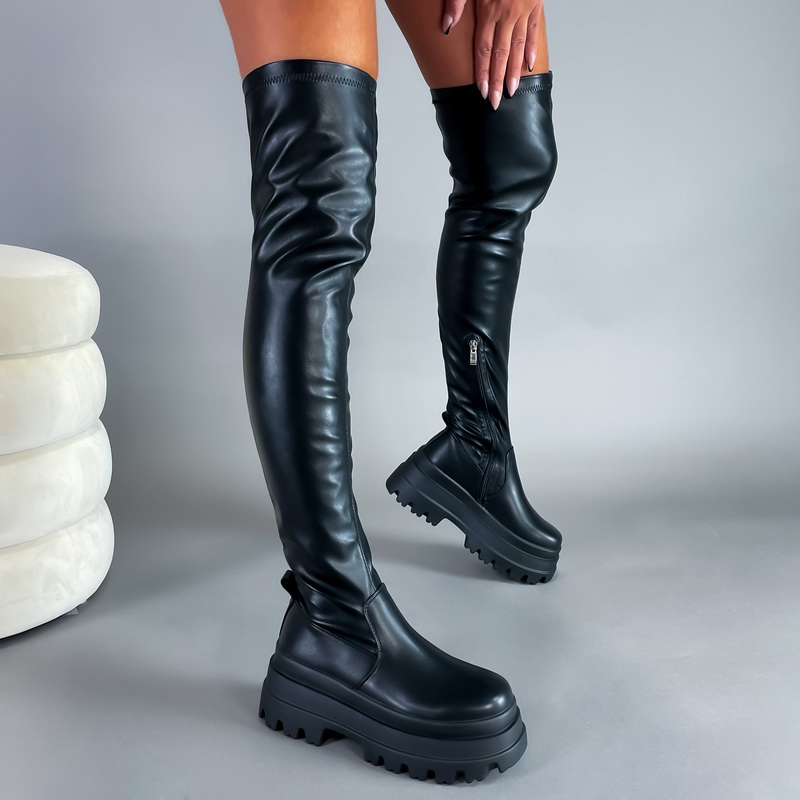 Černé  vysoké  kozačky