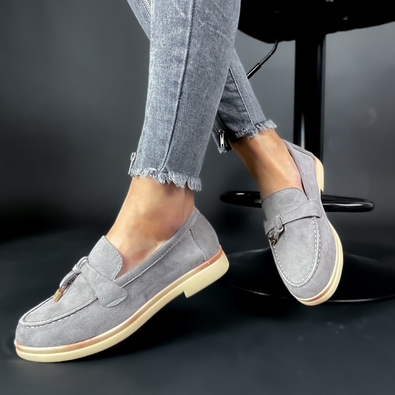 Šedé semišové  mokasíny