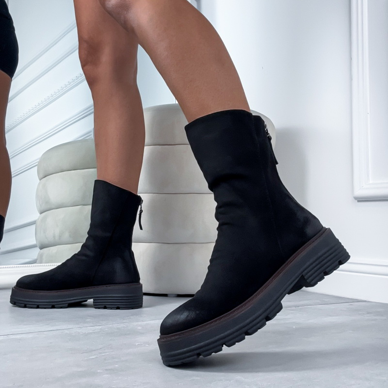 Černé semišové polokozačky