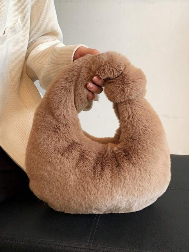 Chlupatá mini kabelka