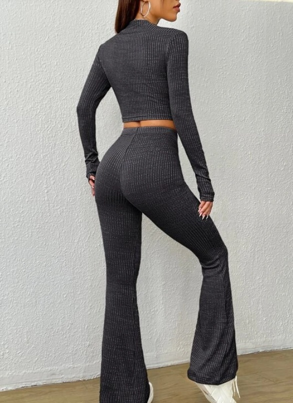 Černý crop komplet (obrázek 4)