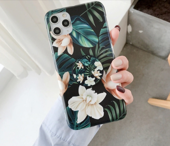 Kryt na mobil + poutko