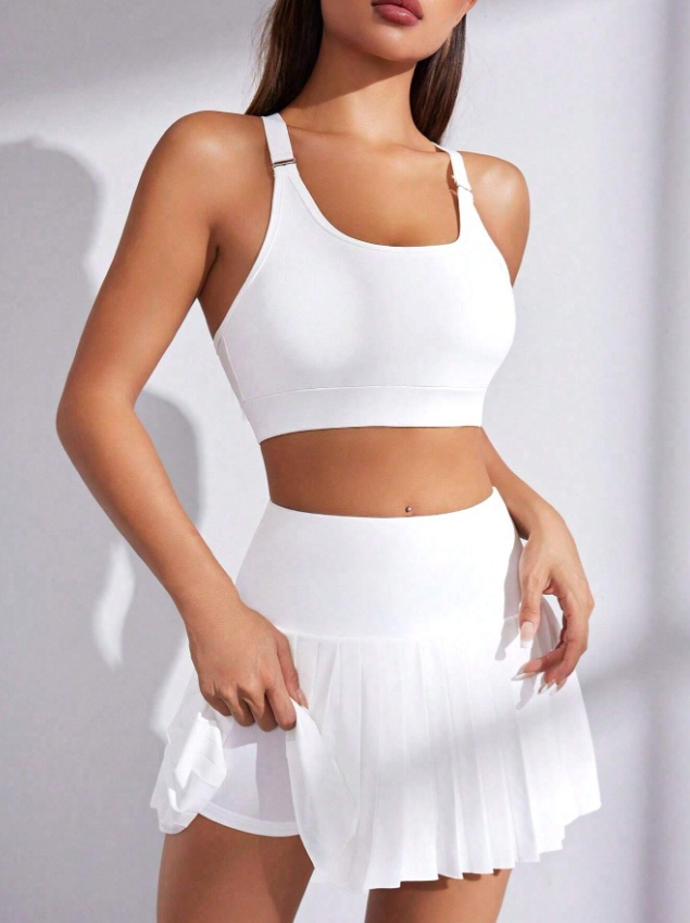 Bílá sportovní souprava