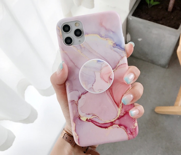 Kryt na mobil + poutko