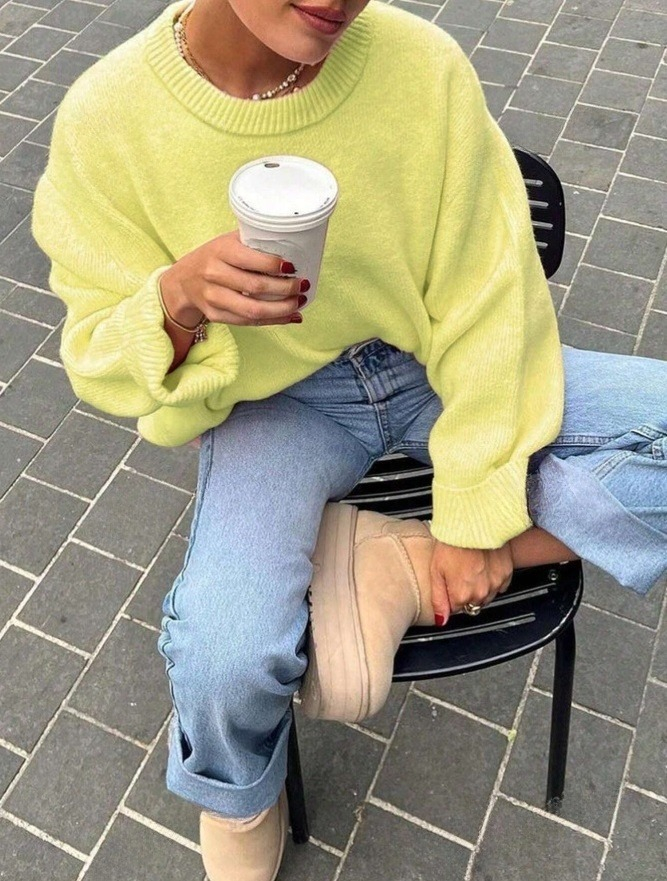 ŽLUTÝ LEŽÉRNÍ SVETR