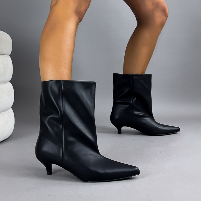 Černé polokozačky