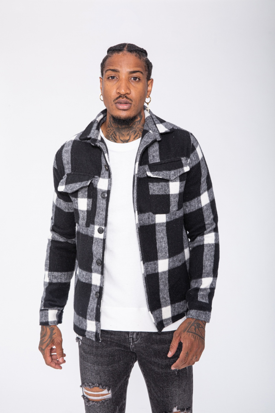 Černo bílá košile