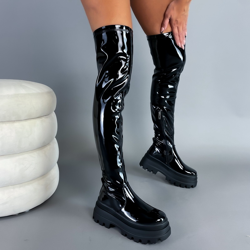 Černé lesklé  vysoké kozačky