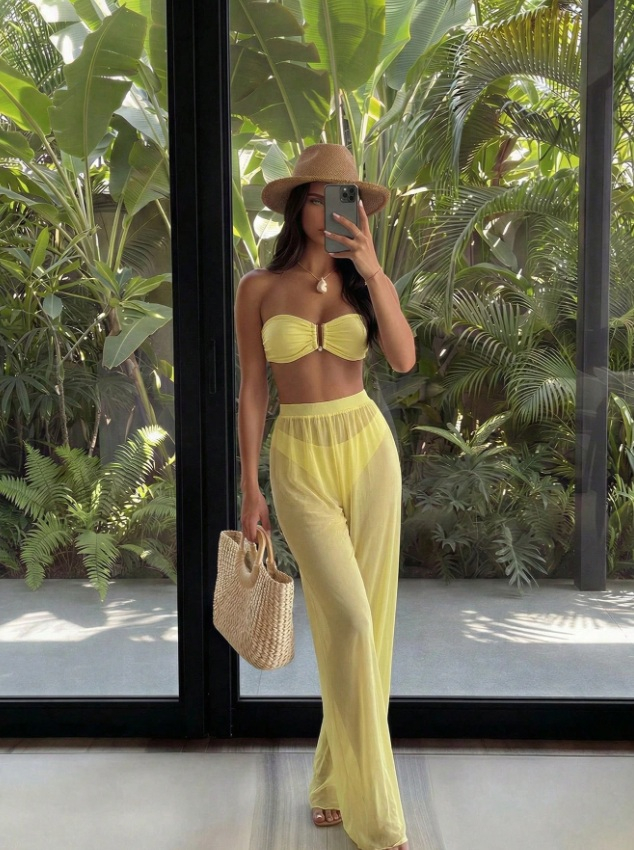 Žlutý trojdílný plavkový set