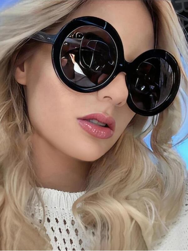 Černé sluneční brýle