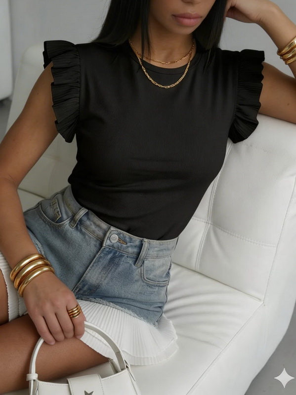 Černé tričko s volánem