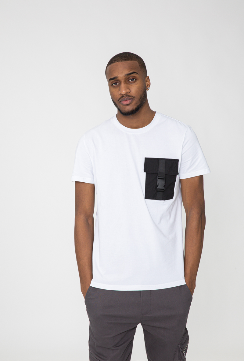 Bílé trendy tričko