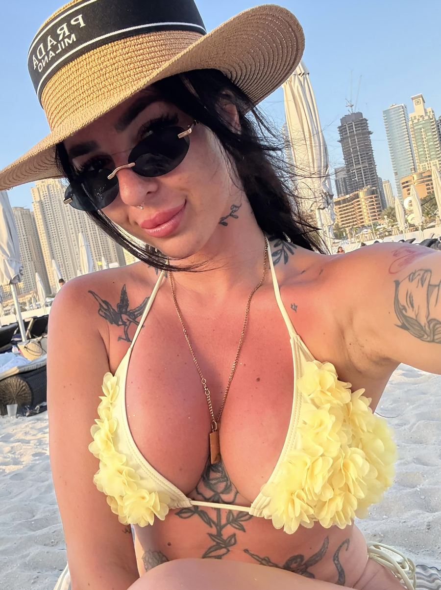 Žluté dvoudílné plavky