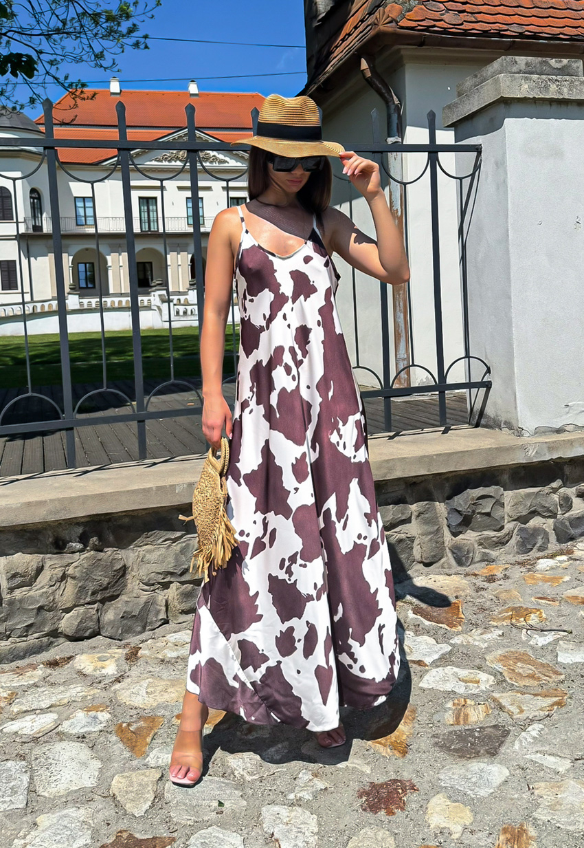 Hnědé saténové vzorované šaty