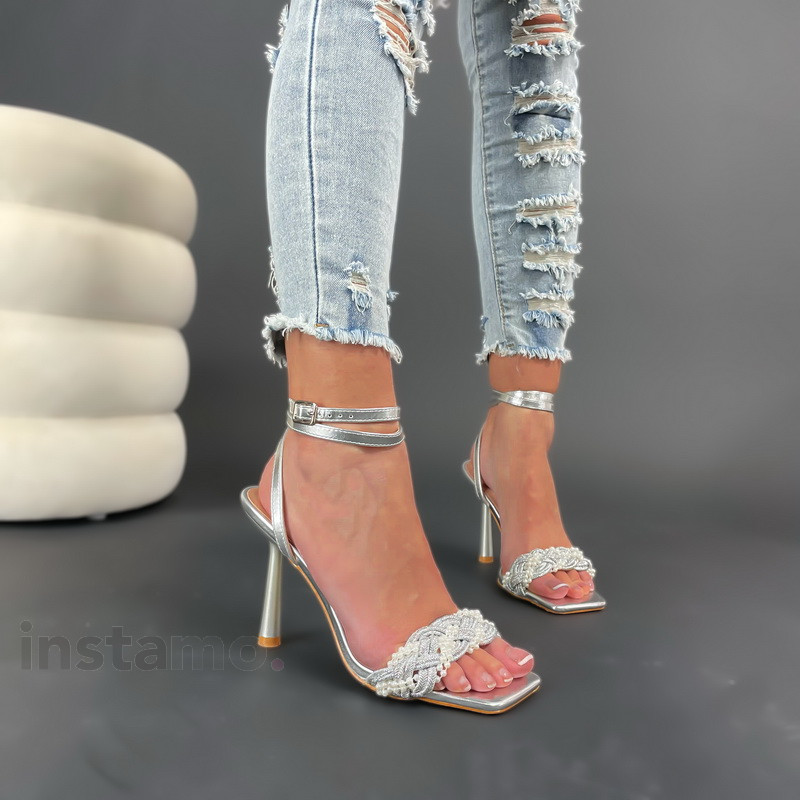 Stříbrné sandále s perličkami-301357-31