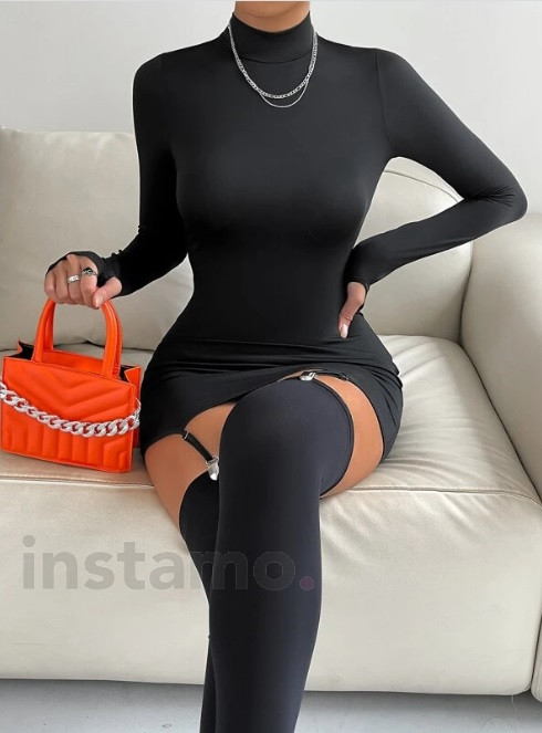Černé mini šaty s podvazkovým pásem-275785-34