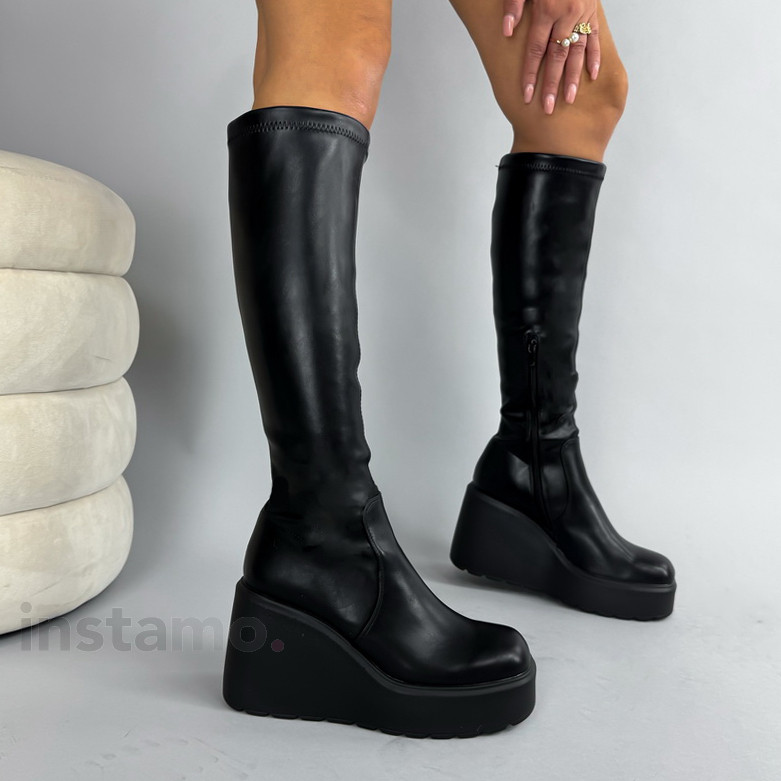 Černé vysoké kozačky na platformě-324372-33