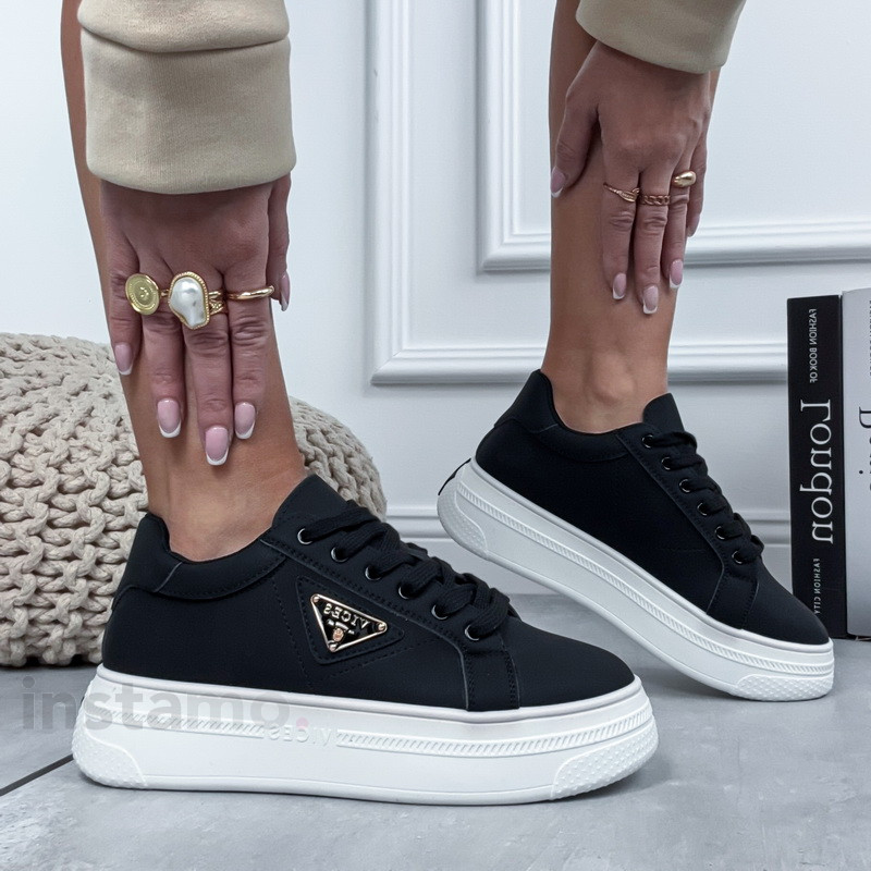 Černé tenisky-324580-319