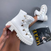 Bílé kotníkové boty