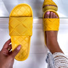 Žluté pantofle