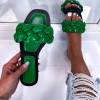Zelené proplétané pantofle