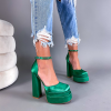 Zelené sandále na platformě