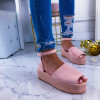 Růžové dámské sandále na platformě