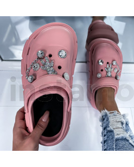 Růžové pantofle