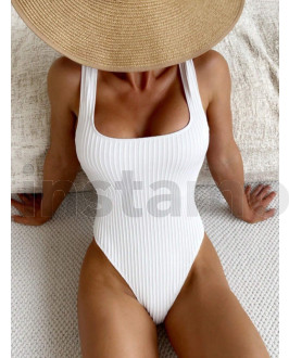 Bílé jednodílné plavky