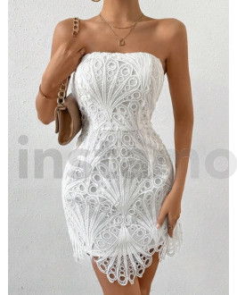 Bílé elegantní šaty