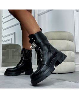 Černé polokozačky