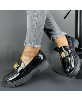 Černé lakované  mokasíny