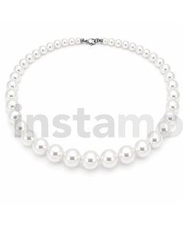 Dámský náhrdelník s perlami