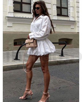 Bílé puffy šaty