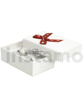 Dárková krabička s mašlí