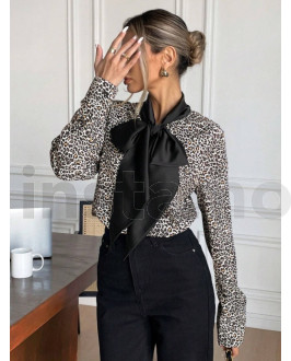 Hnědá blúzka s leopardím vzorem