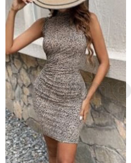 Hnědé šaty s leopardím vzorem