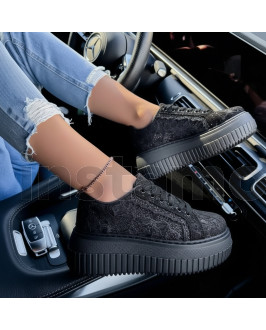 Černé krajkované tenisky