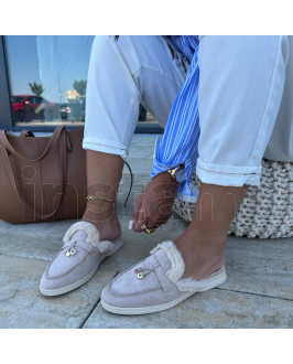 Světle hnědé semišové nasouvací pantofle