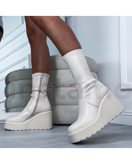 Béžové  polokozačky na platformě