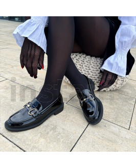 Černé lakované mokasíny