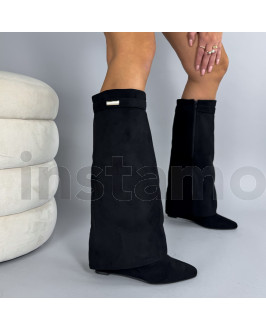 Černé semišové vysoké kozačky na platformě