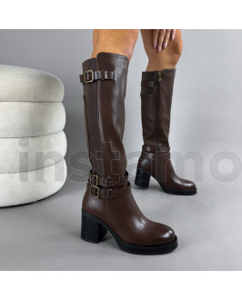 Hnědé vysoké kozačky