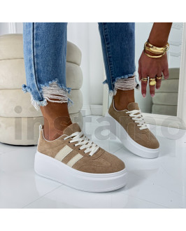 Světle hnědé tenisky