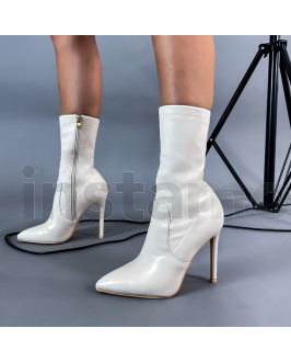 Svetlobéžové  elegantné kotničky