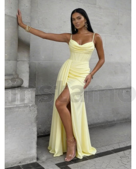 Žluté společenské šaty