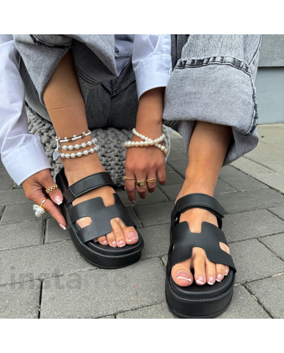 Černé pantofle-319025-20